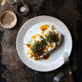 Tost z jajkiem po turecku